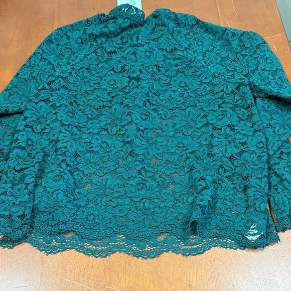 Hill House Emerald Lace Blouse - Picture 4 of 8